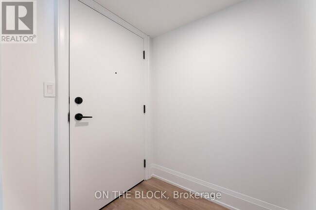 Photo - 556 Marlee Ave Unité 724