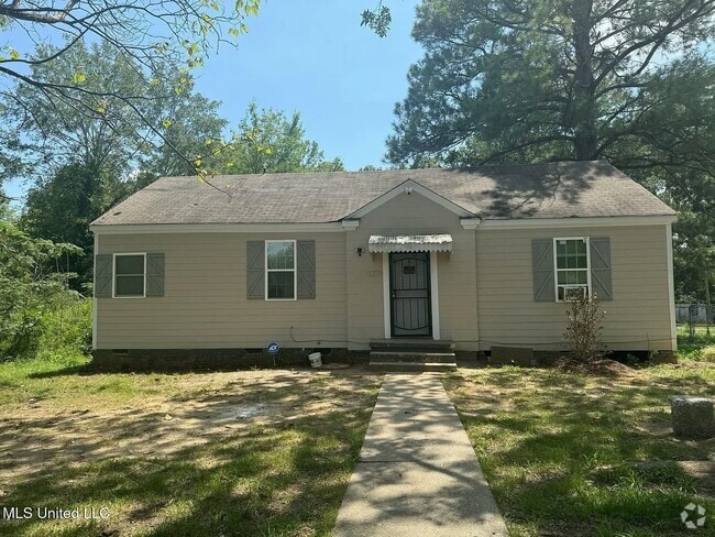 Building Photo - 131 Grandview Cir Rental