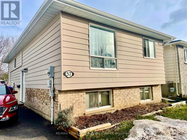 Photo - 57 Courtice Crescent