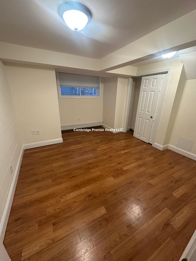 Photo - 387 Harvard St Unit 1A