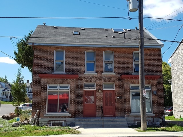 Building Photo - 216 Montreal St Unit 216-2