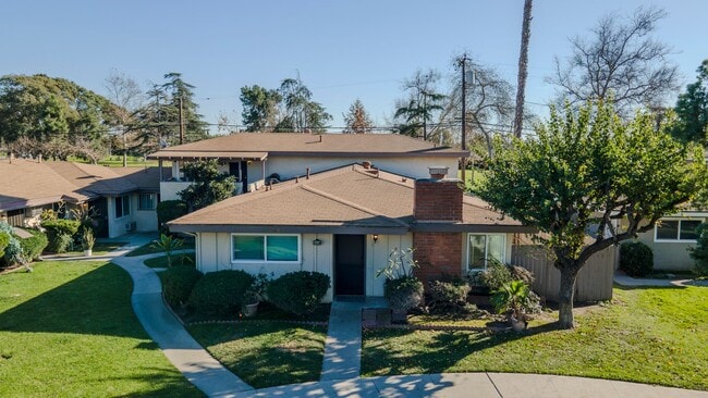 Building Photo - RIDGEWAY Unit Ridgeway 1