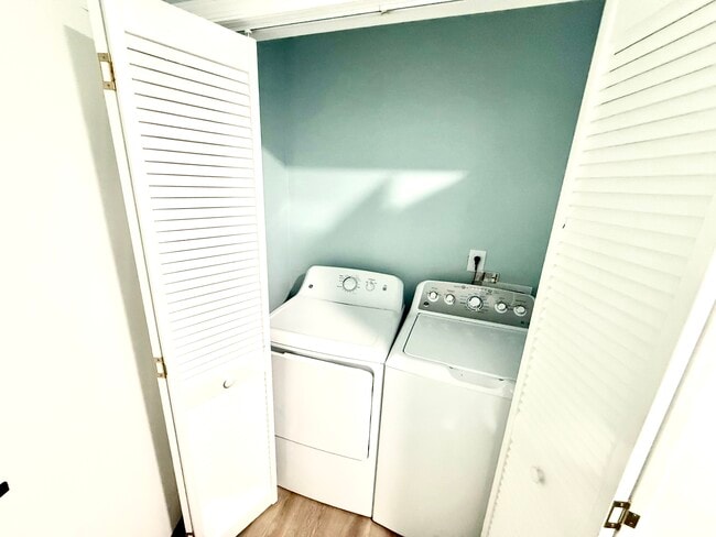 Photo - 123 Poplar Ave