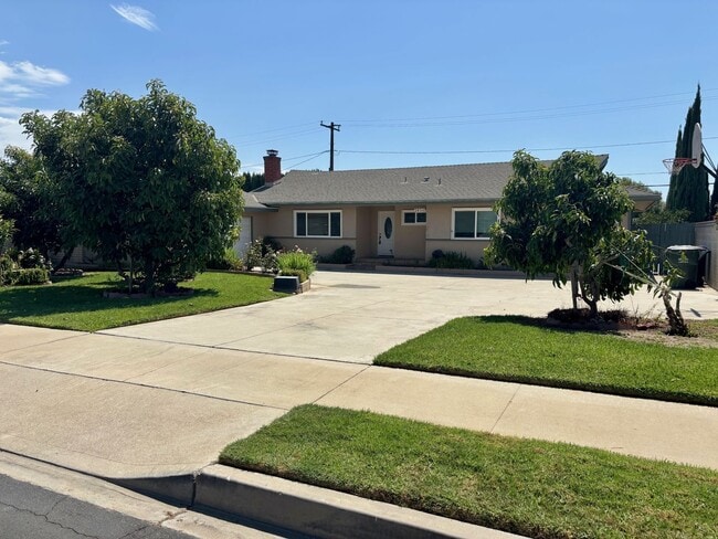Photo - 2850 S Whispering Lakes Ln House