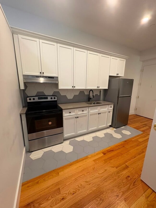 Photo - 155 Elliott Ave Unit 301