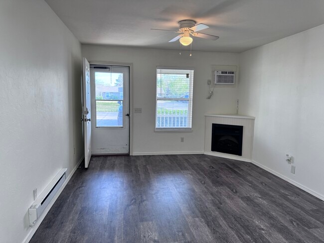 Living Room Image 2