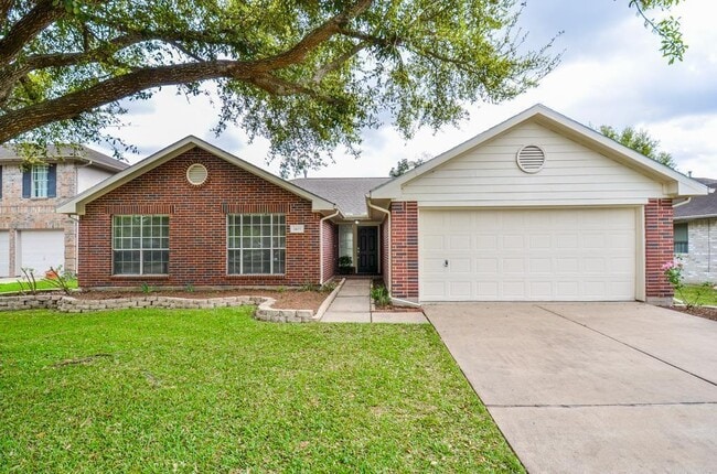 Photo - 1405 Manor Dr House