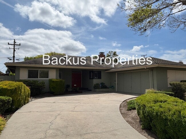 Building Photo - Three bedroom home across from Claremont Manor Park
