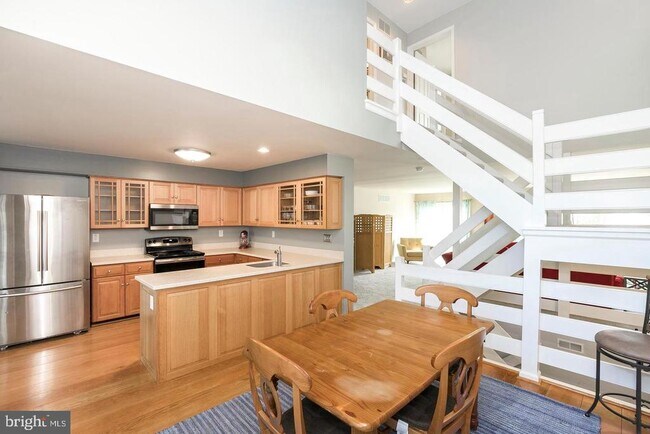 Photo - 311 Whistling Swan Ln
