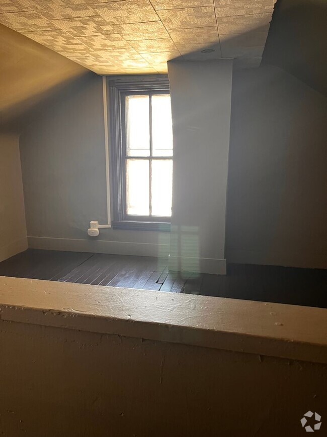 Building Photo - Spacious 3-Bedroom Home for Rent in Columb...