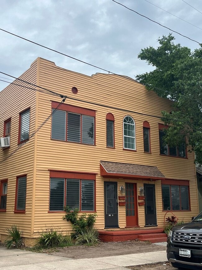Building Photo - 214 Fremont Ave Unit #1 Rental