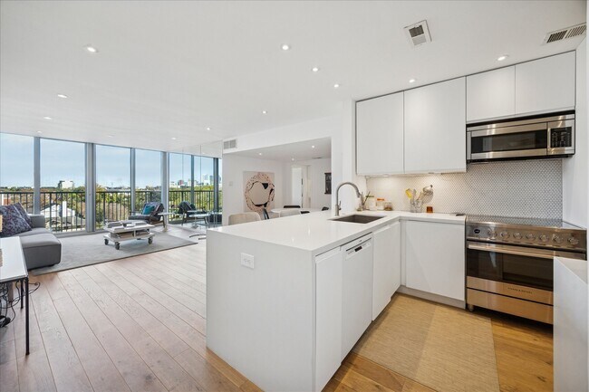 Photo - 3614 Montrose Blvd Unit 503