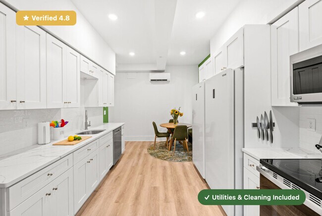 New RoostUp Furnished Private Bedroom in Somerville, Boston!