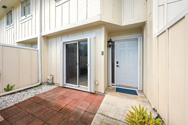 Photo - 6158 Riverwalk Ln Unit 6
