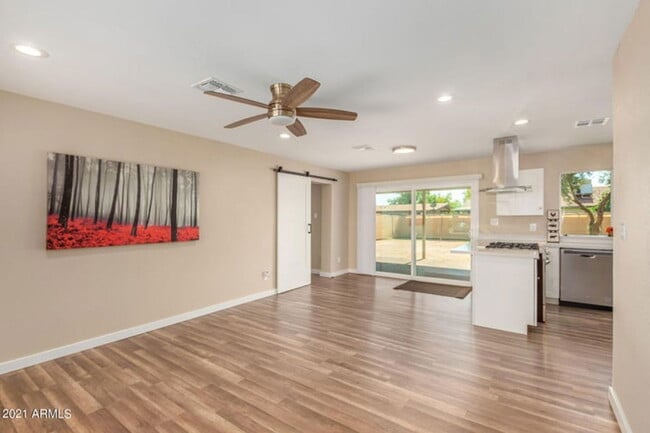 Photo - 7361 W Shangri La Rd House