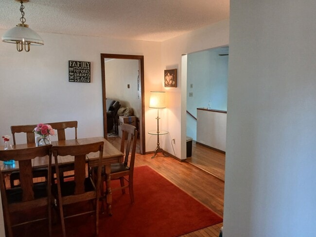Photo - 187 Oakland Rd