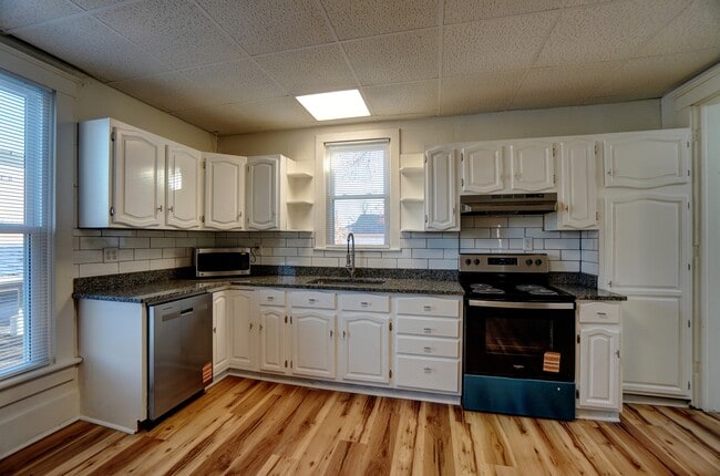 Photo - 1117 W High St