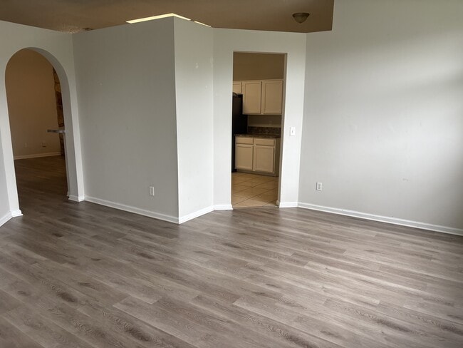 Photo - 7242 Longhorn Cir S