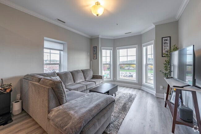 Cedar Village -1BD, 1BA, 641SF - Living Room