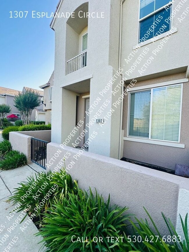 Photo - 1307 Esplanade Cir