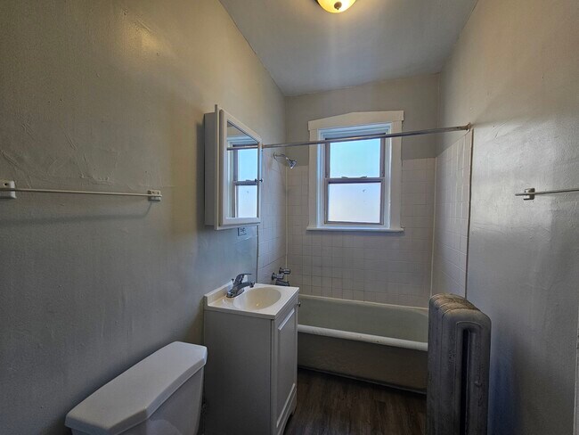 Photo - 4829 N Springfield Ave Unit 1B