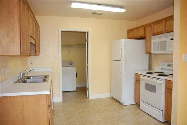 Photo - 2340 Havenbrook Ct