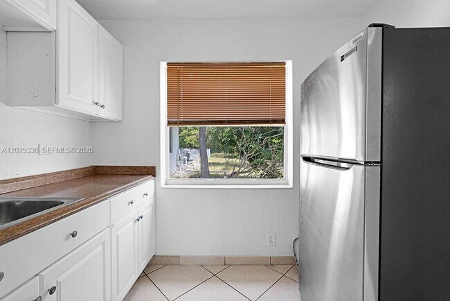Photo - 2415 Pierce St Unit -