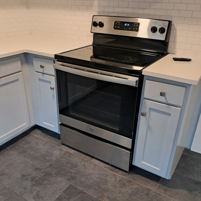 Photo - 5603 Petty St