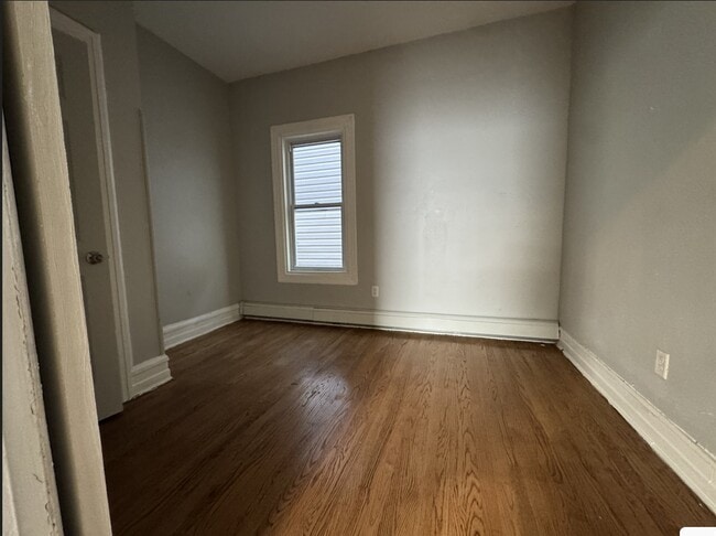 Photo - 33 Lexington Ave Unit 2