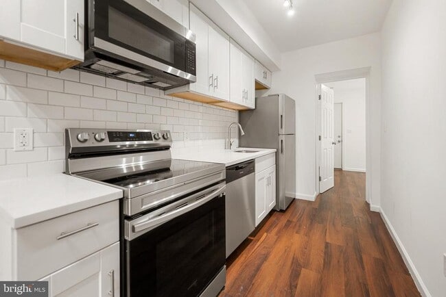 1838 C St SE Unit 2