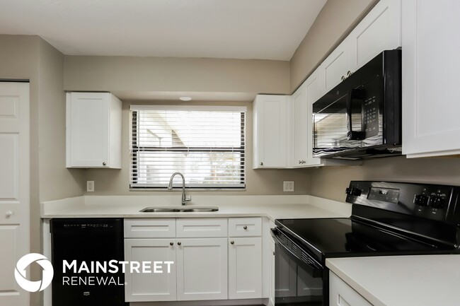 Photo - 5700 6th Way S
