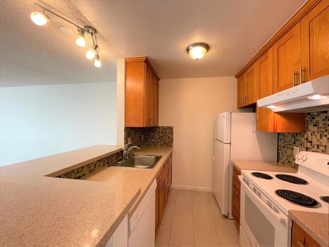 Photo - 373 Half Moon Ln Unit #Apt 309