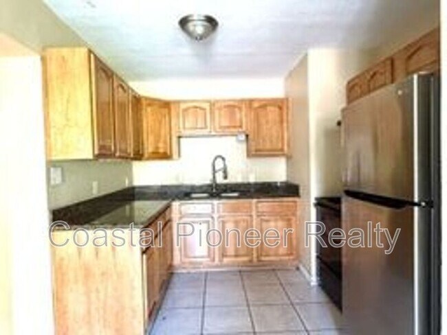 Photo - 3715 E Idlewild Ave