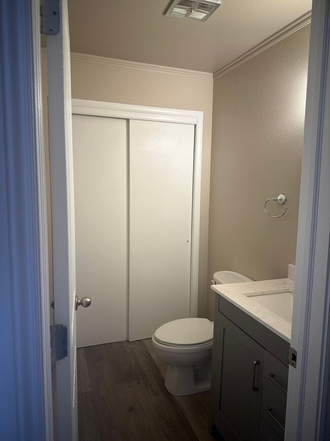 Photo - 380 Shoshone Ave Unit A