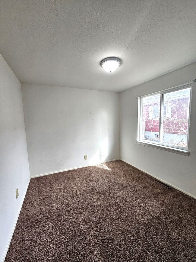 Photo - 1828 S McKinley St Unidad 1830 S. MCKINLEY