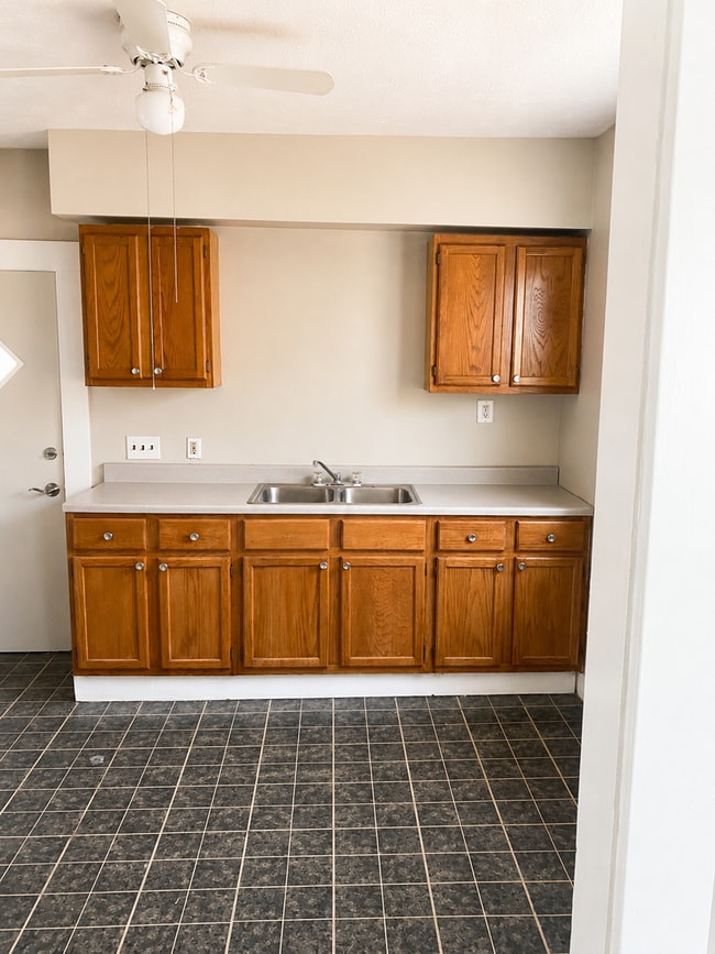4288 E 131st St Unit Up