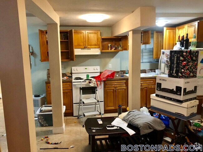Building Photo - 895 Huntington Ave Rental