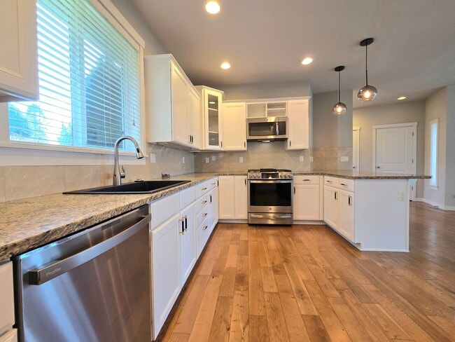 Photo - 3 Bedroom 3 Bathroom Home in Lake Stevens, WA