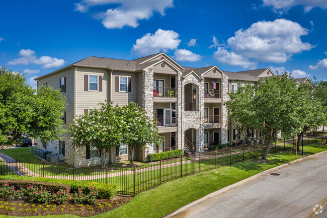 Copperwood Ranch - Copperwood Ranch Apartments