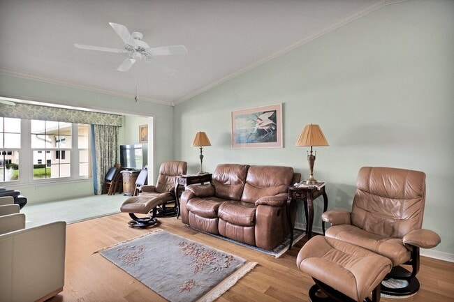 Photo - 830 Lake Orchid Cir Unidad 207