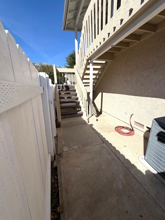 Photo - 3492 Lockwood Court Unidad 41