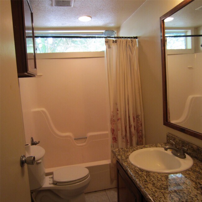 Photo - 512 W Polk St
