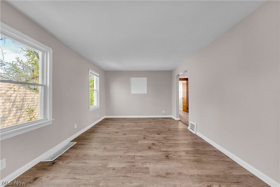 Photo - 5461 Clement Ave