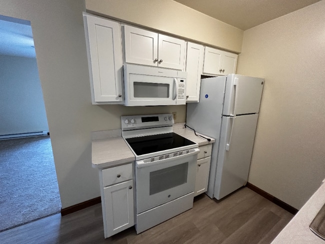 Photo - 1949 Western Ave Unidad 803