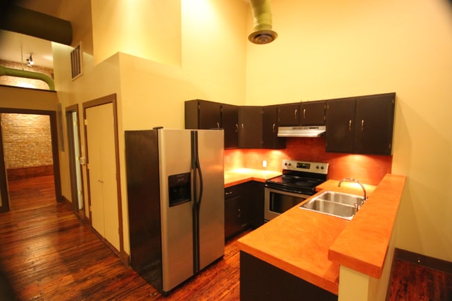 Photo - 319 S Flores St Unit 102