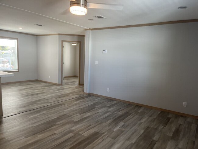 Photo - 15777 Bolesta Rd