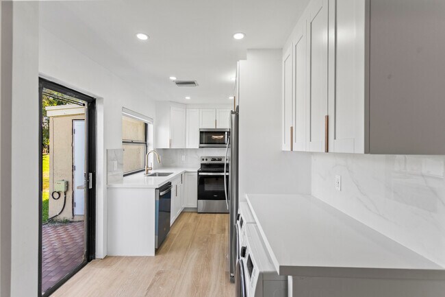 Photo - 6225 NW 171st St