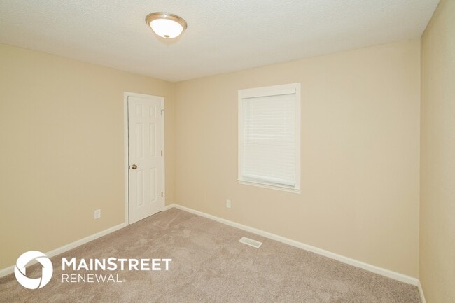 Photo - 127 Fox Hill Ct