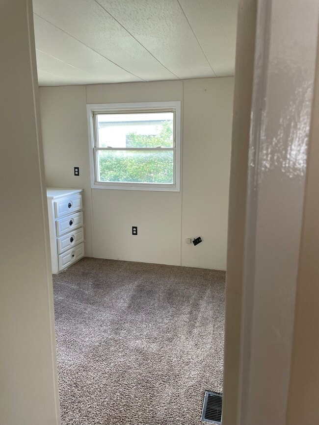 Photo - 404 Cherry St