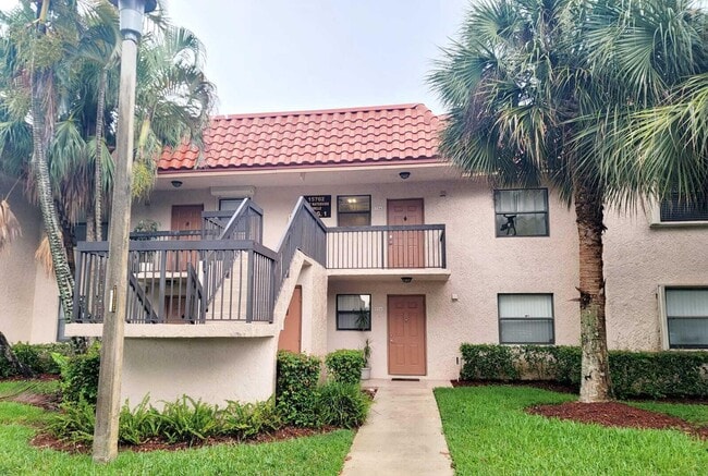 Photo - 15702 E Waterside Cir Unit 203